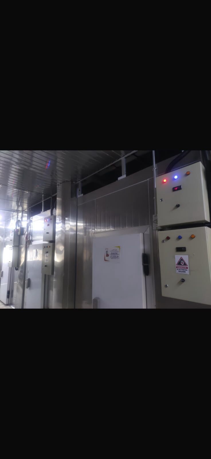 External cold and freezer room units with insulated doors